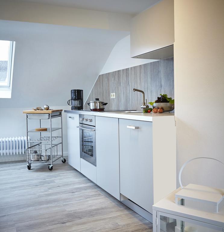 Schwarz Apartment *